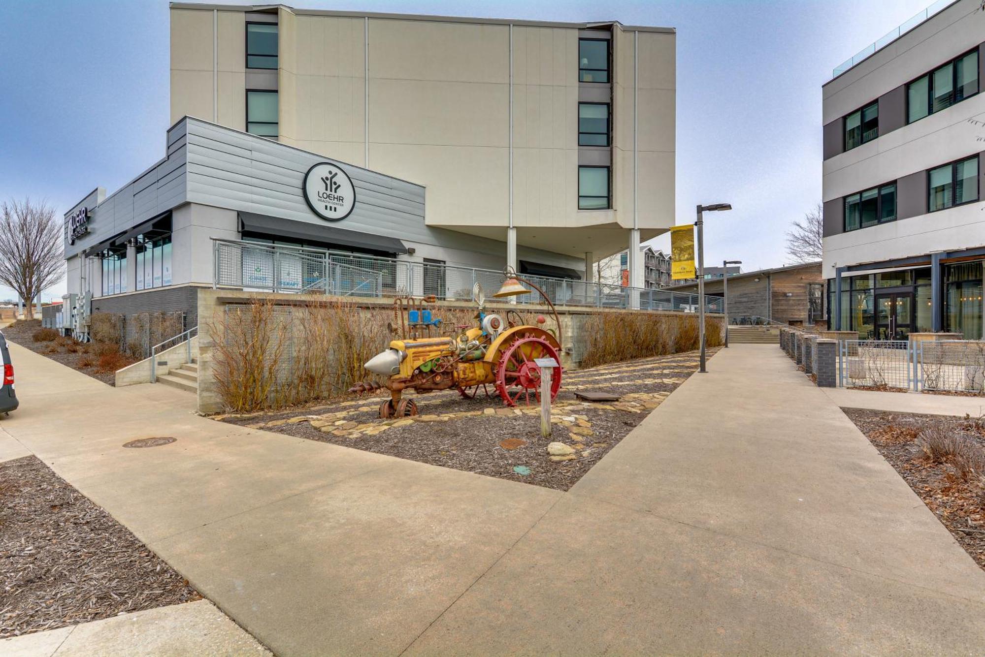 Modern Springfield Apartment About 7 Mi To Downtown! Bagian luar foto